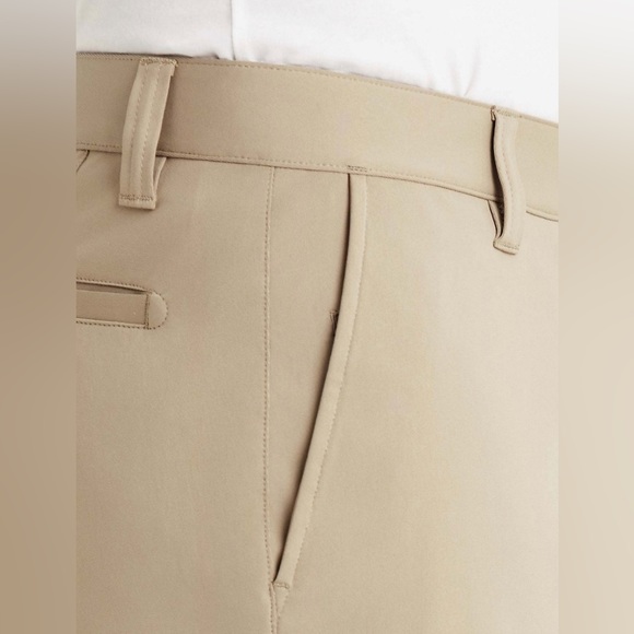 Rhone Men’s Commuter 9" Shorts in Khaki - Picture 4 of 16